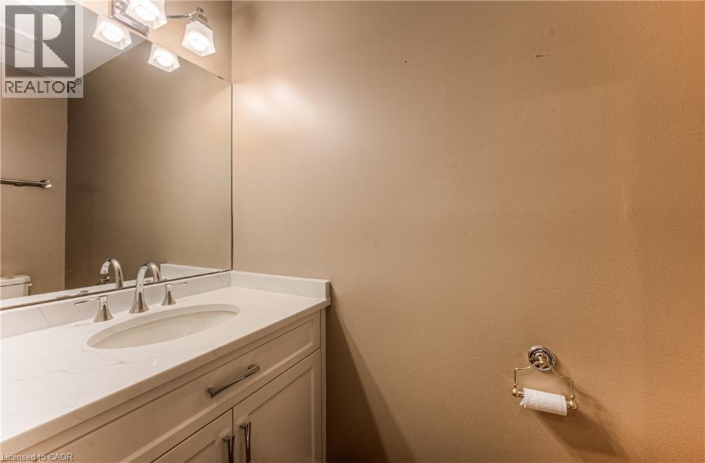 2 Morningview Place, Kitchener, ON - Indoor Photo Showing Bathroom