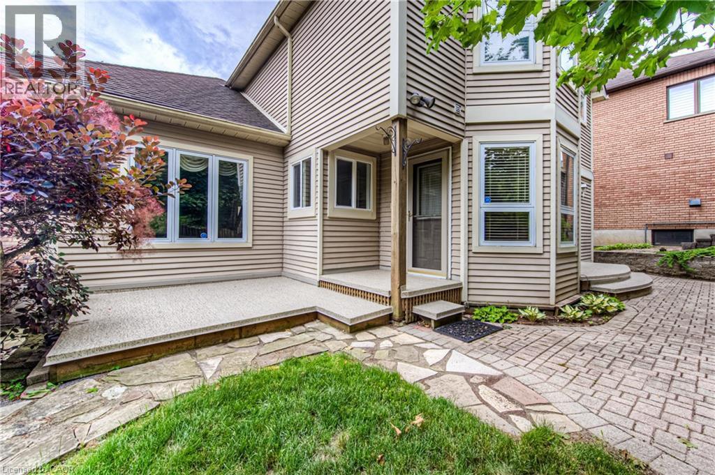 2 Morningview Place, Kitchener, ON - Outdoor