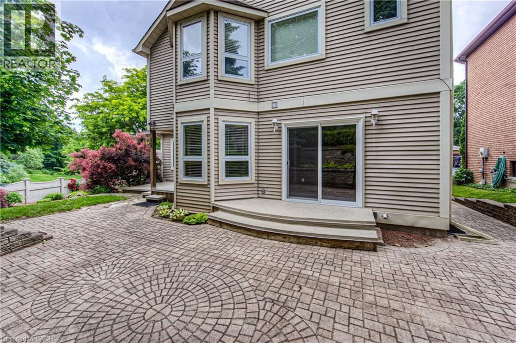 2 Morningview Place, Kitchener, ON - Outdoor