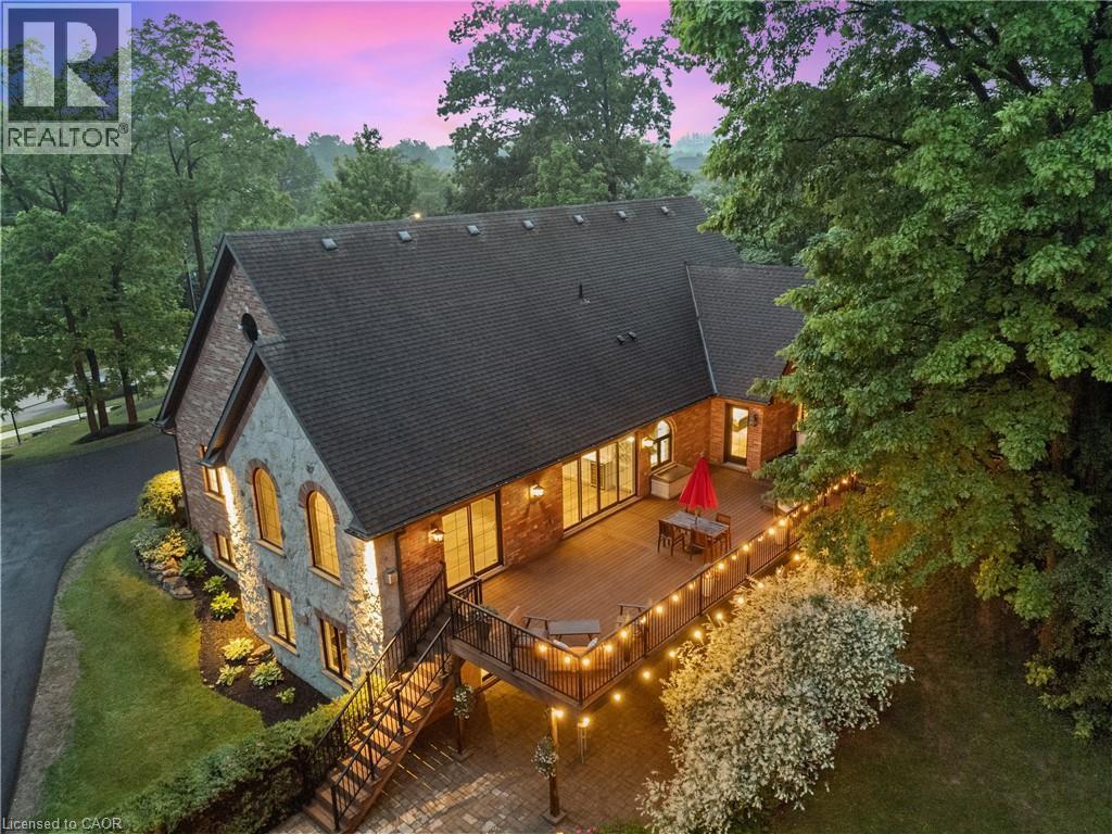 515 Hamilton Drive, Ancaster, ON - Outdoor With Deck Patio Veranda