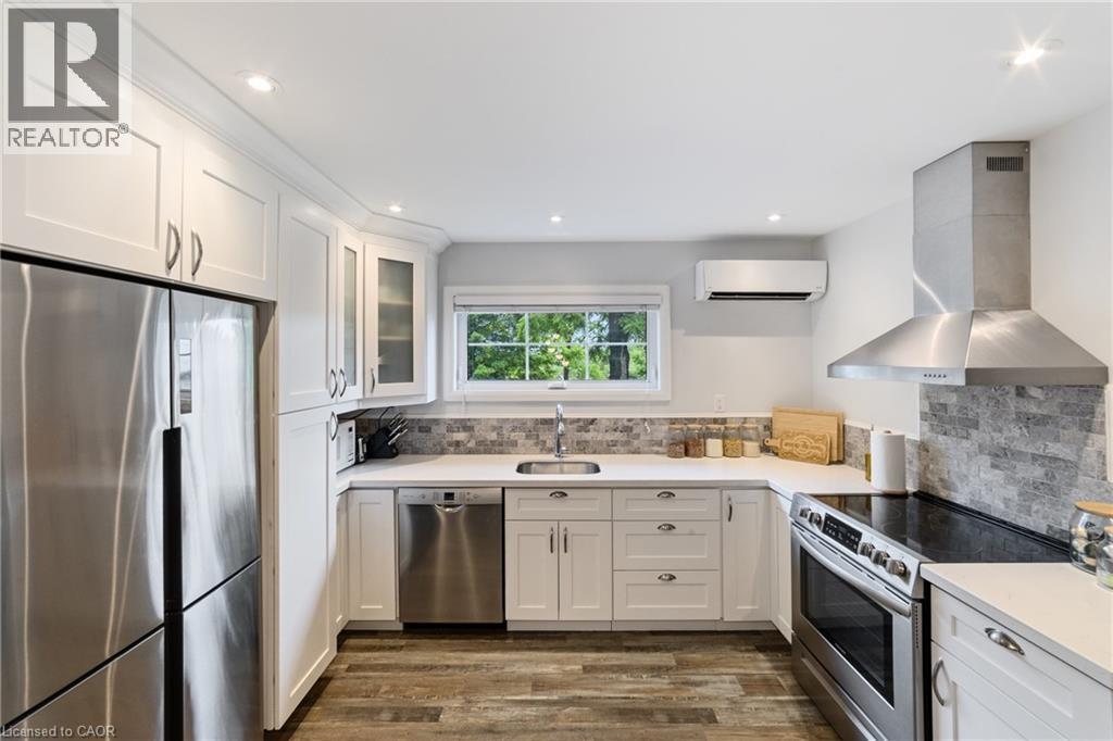 Guest house kitchen - 515 Hamilton Drive, Ancaster, ON - Indoor Photo Showing Kitchen With Stainless Steel Kitchen With Upgraded Kitchen