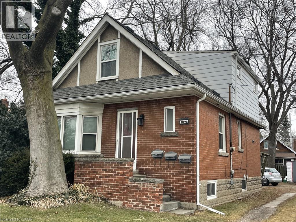 1028 Main Street W, Hamilton, ON - Outdoor