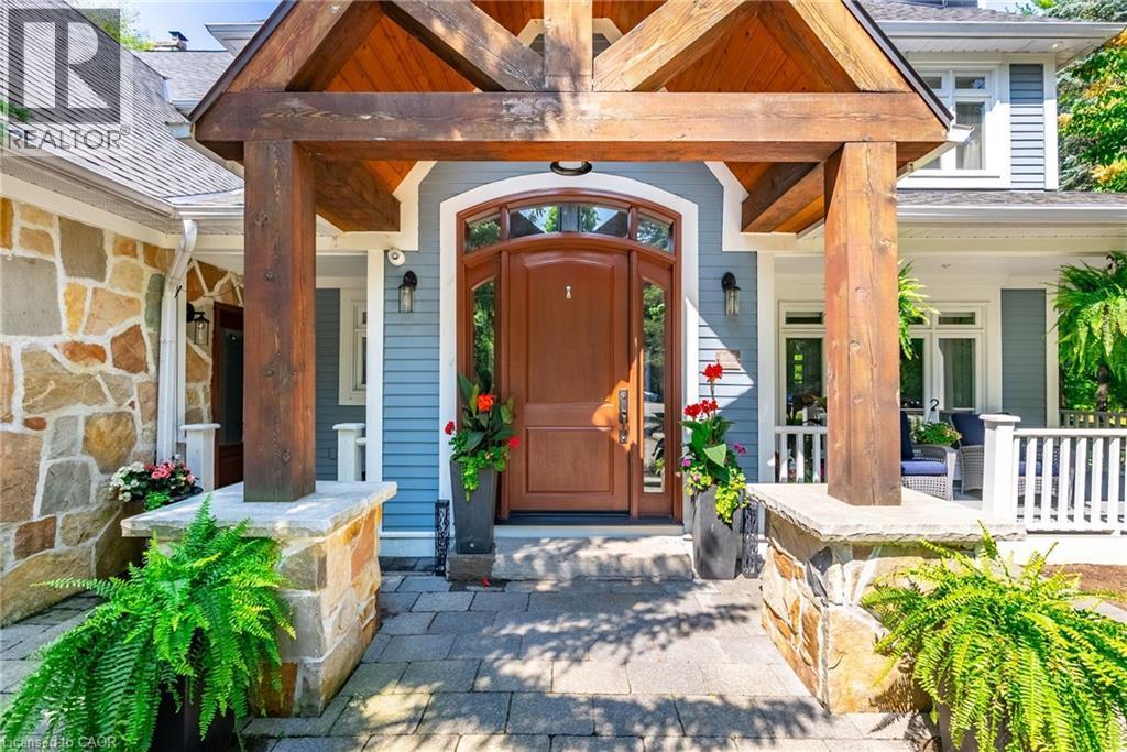 6618 Carriage Trail, Burlington, ON - Outdoor