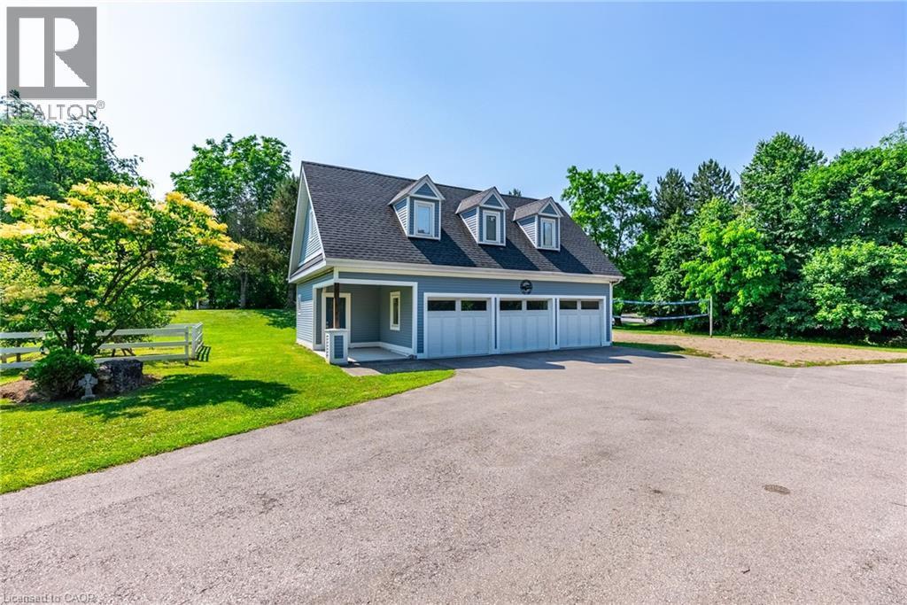 6618 Carriage Trail, Burlington, ON - Outdoor