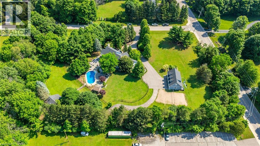 6618 Carriage Trail, Burlington, ON - Outdoor