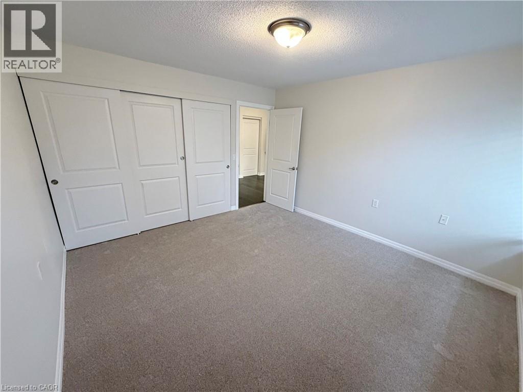 19 Mckenna Court, Hamilton, ON - Indoor Photo Showing Other Room