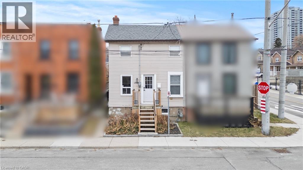 199 Barton Street W, Hamilton, ON - Outdoor With Facade