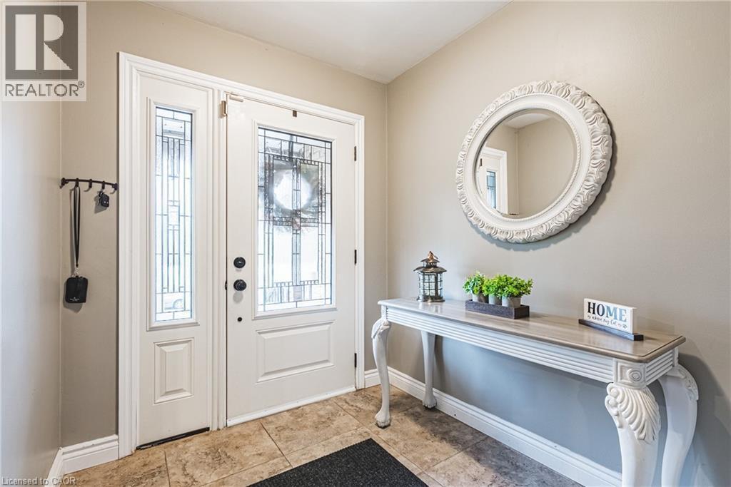 477 Queen Victoria Drive, Hamilton, ON - Indoor Photo Showing Other Room