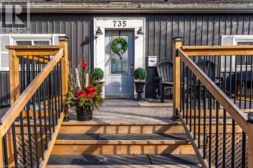 735 Beach Boulevard, Hamilton, ON -