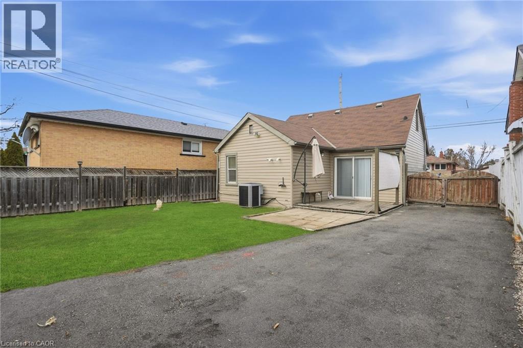 190 Mead Avenue, Hamilton, ON - Outdoor