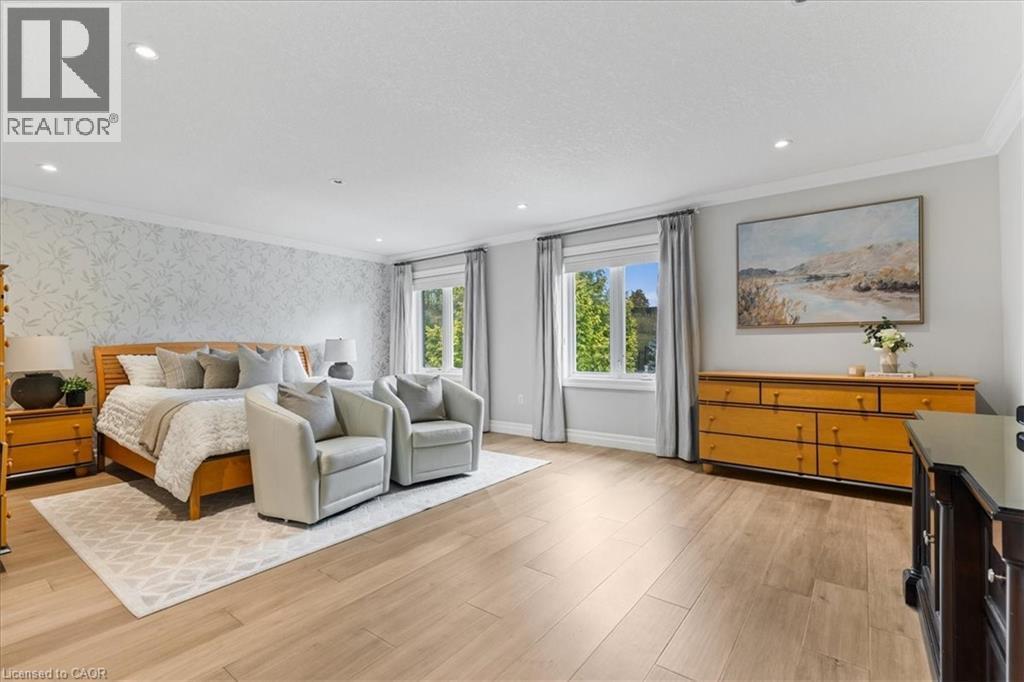 237 River Birch Street, Kitchener, ON - Indoor Photo Showing Living Room