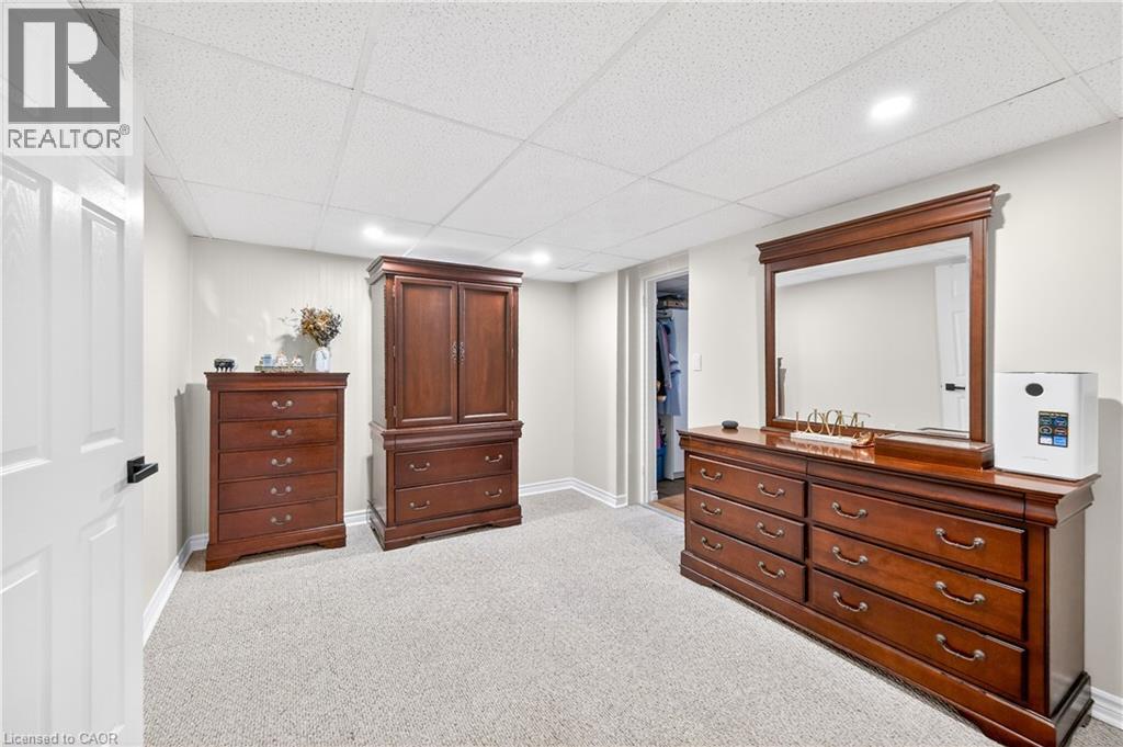 100 Ferndale Avenue, Hamilton, ON - Indoor