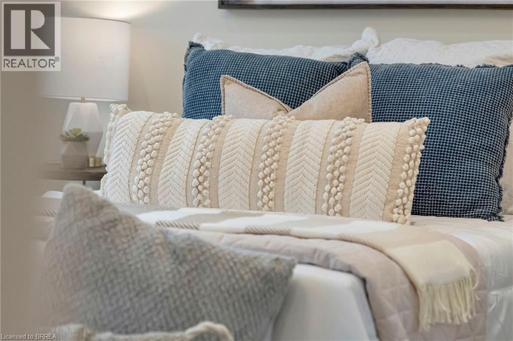 7 Grand River Street N Unit# 202, Paris, ON - Photo Showing Bedroom