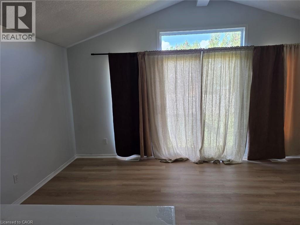 271 Activa Avenue, Kitchener, ON - Indoor