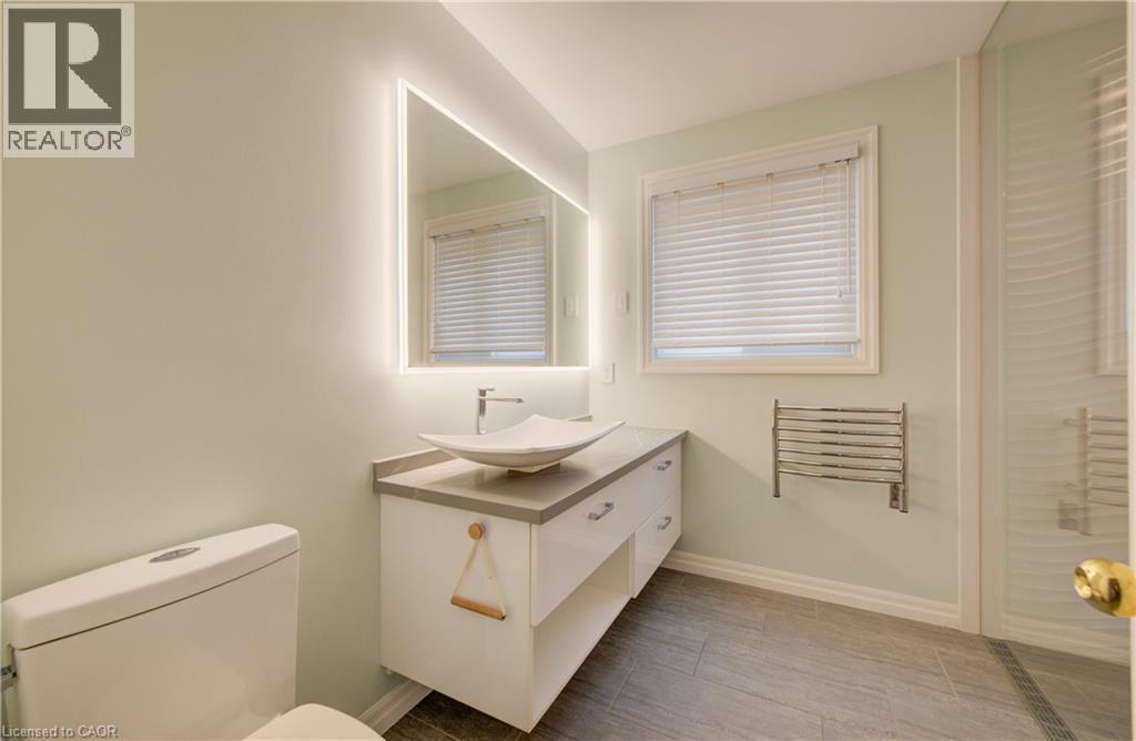 524 Windflower Crescent, Kitchener, ON - Indoor Photo Showing Bathroom
