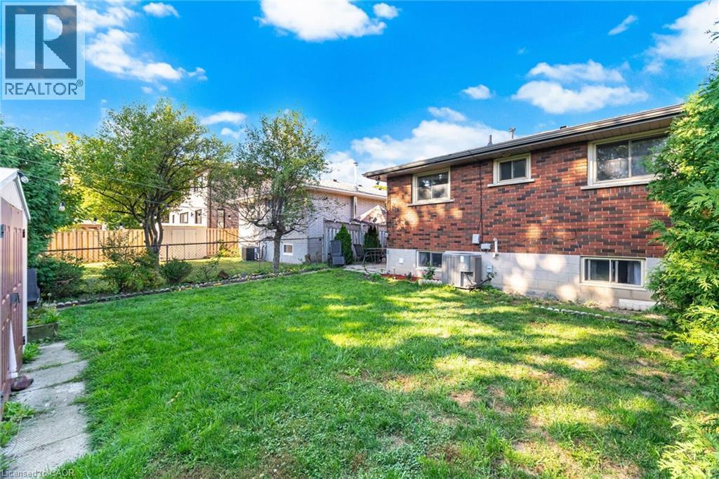 7 Maitland Avenue, Hamilton, ON - Outdoor