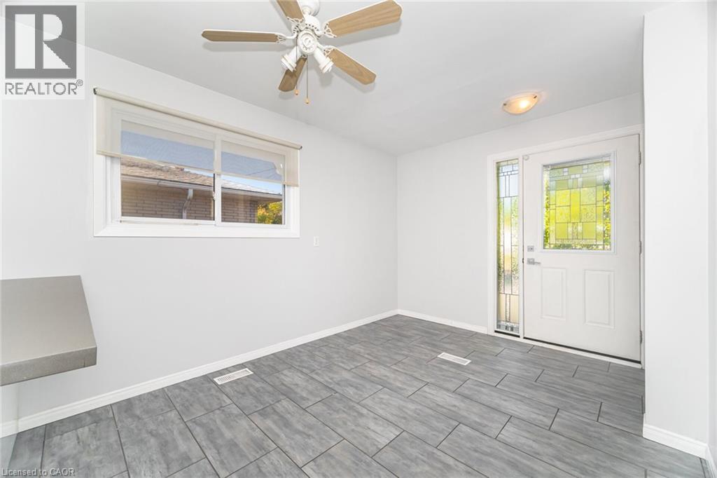 7 Maitland Avenue, Hamilton, ON - Indoor Photo Showing Other Room