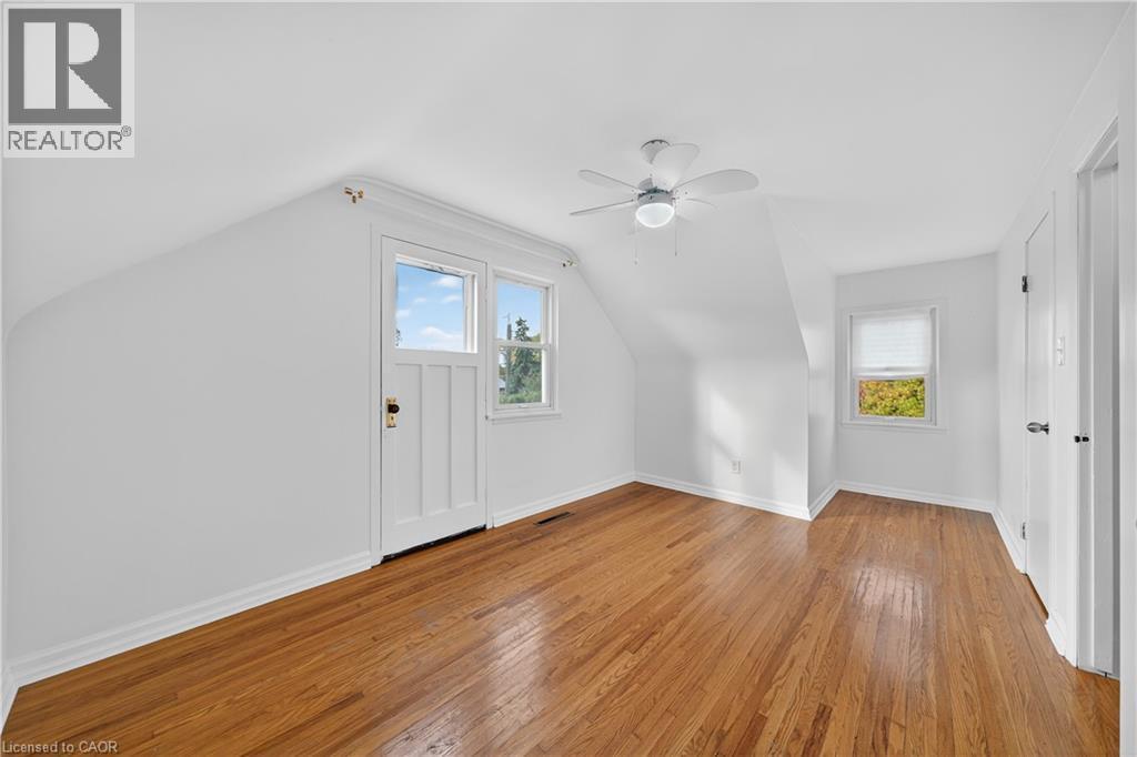 421 East 36Th Street, Hamilton, ON - Indoor Photo Showing Other Room