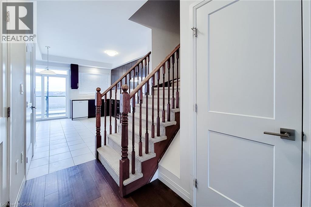 30 Times Square Boulevard Unit# 228, Stoney Creek, ON - Indoor Photo Showing Other Room