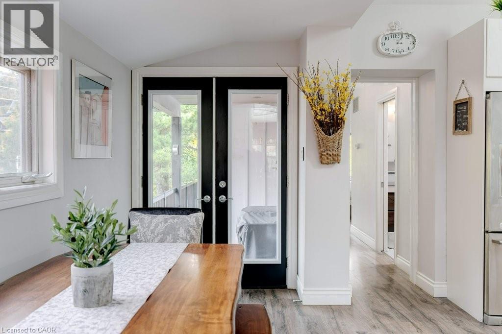 7 Homewood Avenue, Hamilton, ON - Indoor