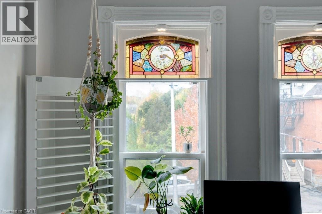 7 Homewood Avenue, Hamilton, ON - Indoor Photo Showing Other Room