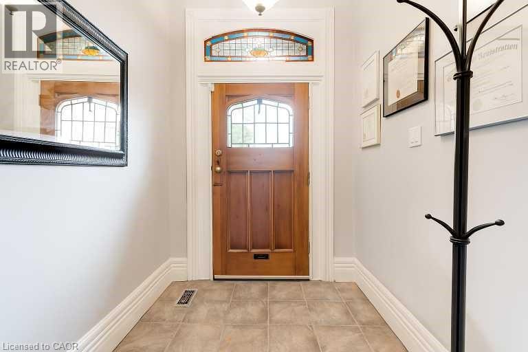 7 Homewood Avenue, Hamilton, ON - Indoor Photo Showing Other Room