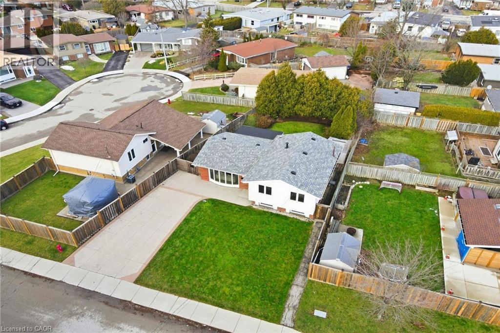 38 Coral Drive, Hamilton, ON - Outdoor