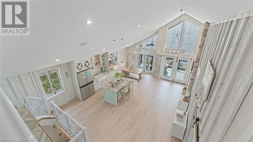 33 Cedar Drive, Turkey Point, ON - Indoor Photo Showing Other Room