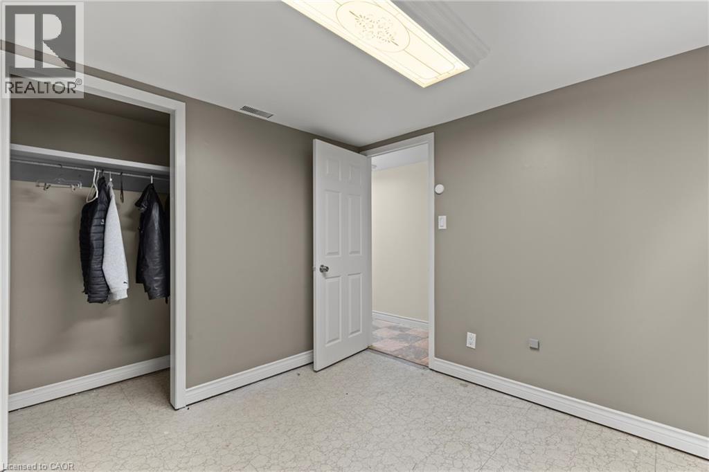 35 Chantler Road, Welland, ON - Indoor Photo Showing Other Room