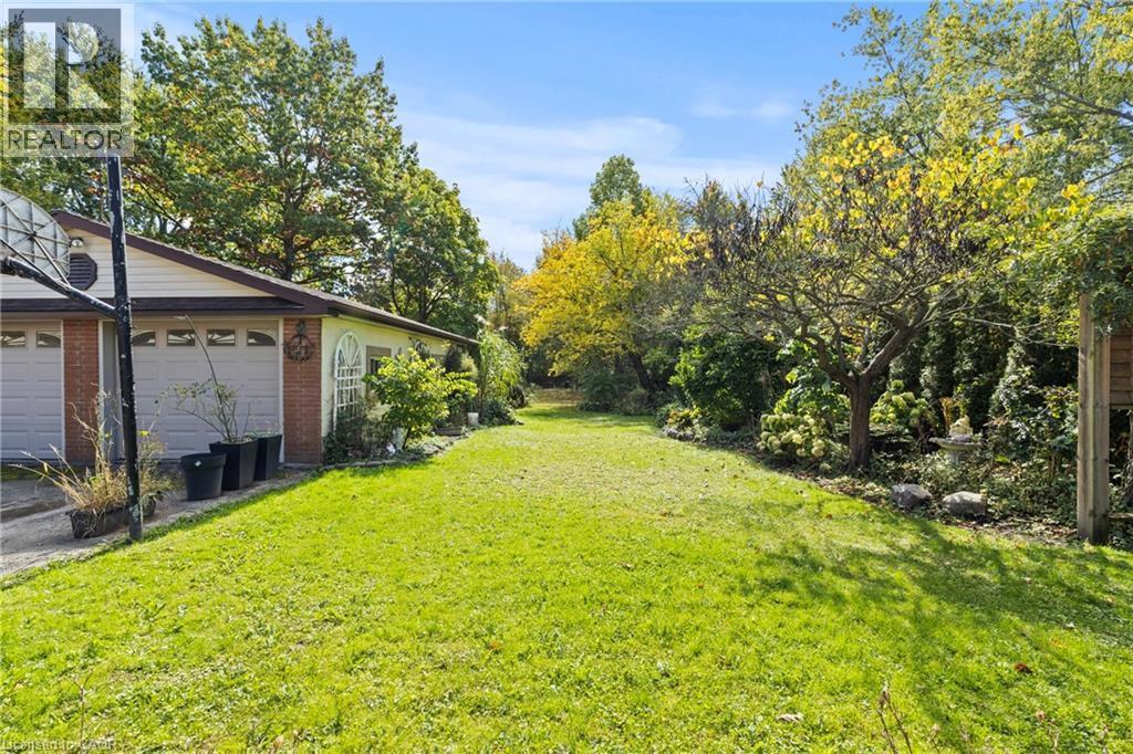 35 Chantler Road, Welland, ON - Outdoor