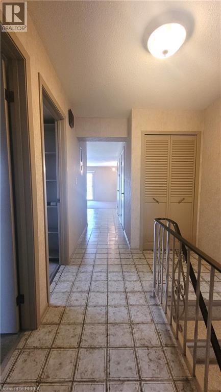 325 Fairview Drive, Brantford, ON - Indoor Photo Showing Other Room