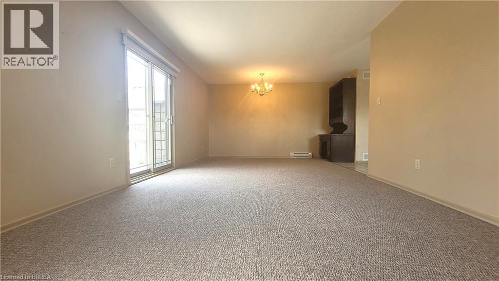 325 Fairview Drive, Brantford, ON - Indoor Photo Showing Other Room