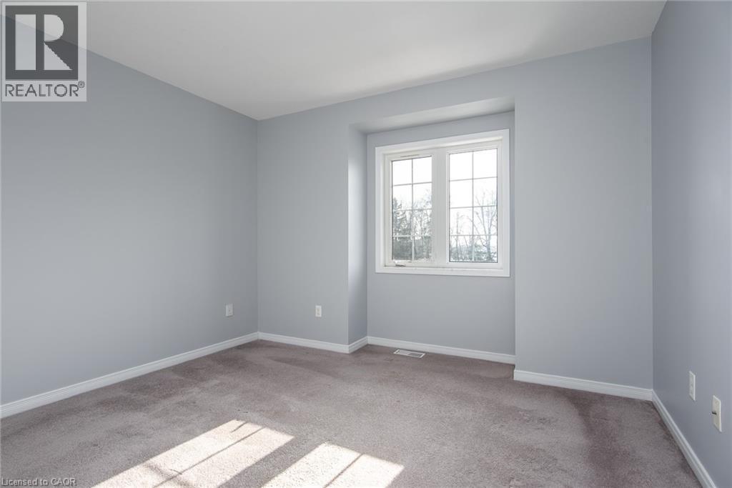 234 Rachel Crescent Unit# E, Kitchener, ON - Indoor Photo Showing Other Room