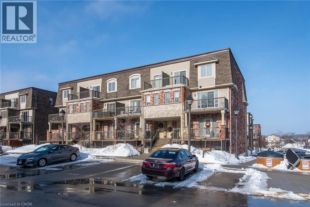 234 Rachel Crescent Unit# E, Kitchener, ON - Outdoor With Facade