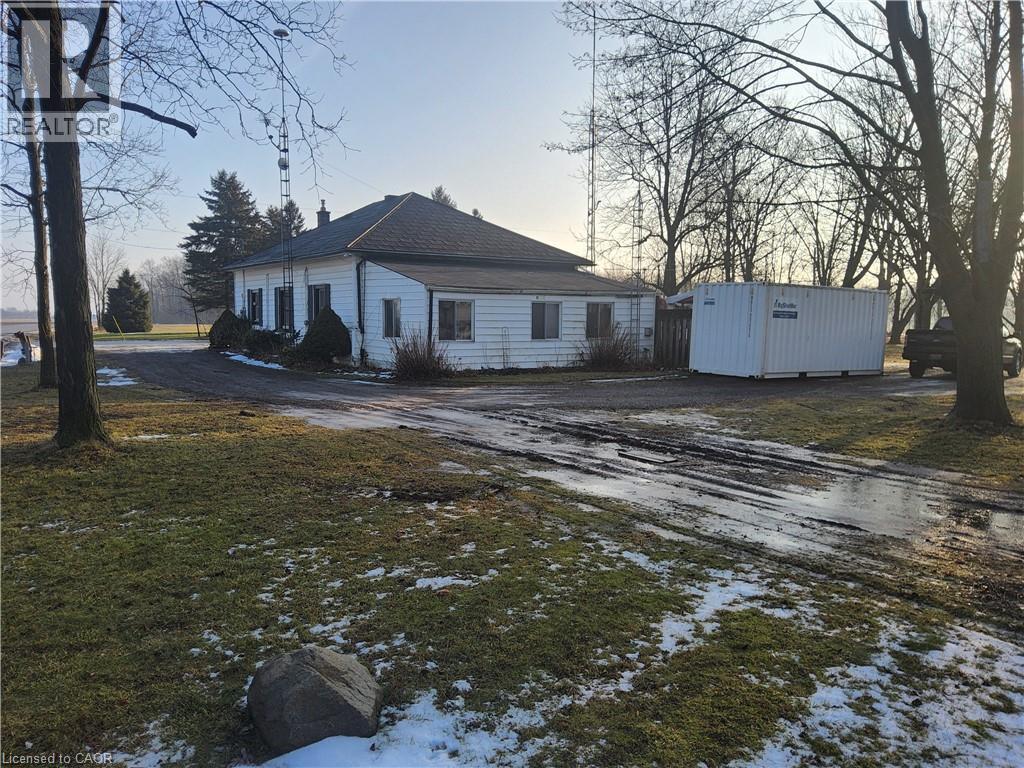 740 Hillcrest Road, Simcoe, ON - Outdoor