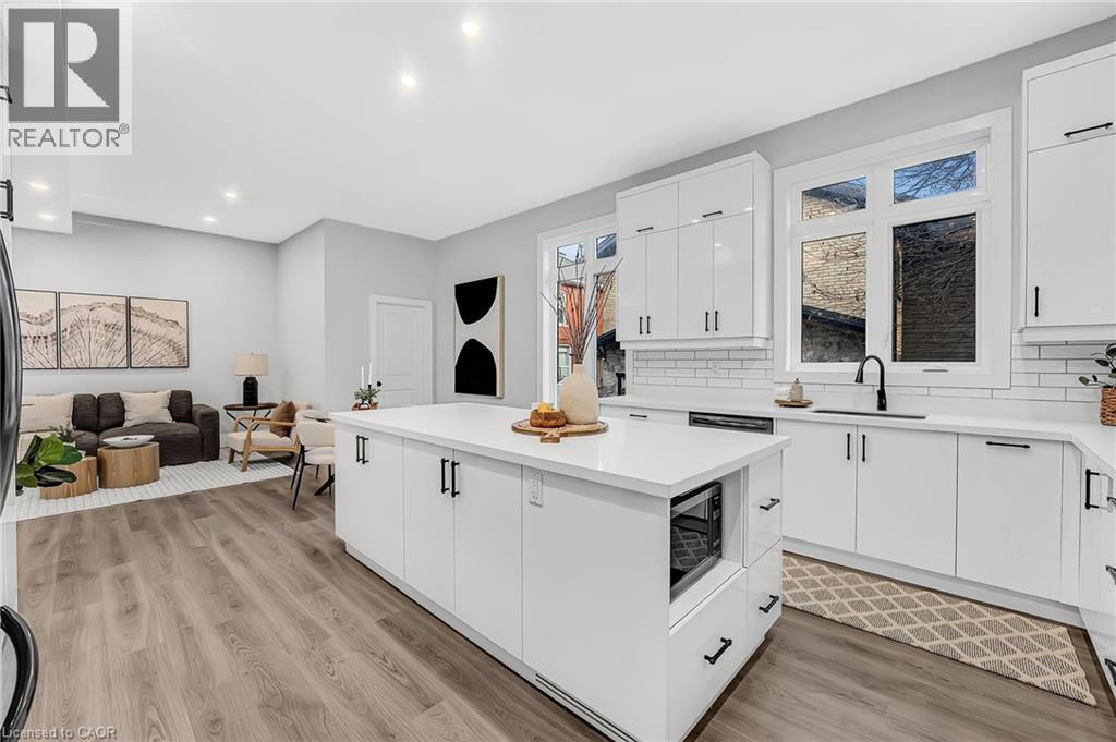 28 Norwich Street W, Guelph, ON - Indoor Photo Showing Kitchen