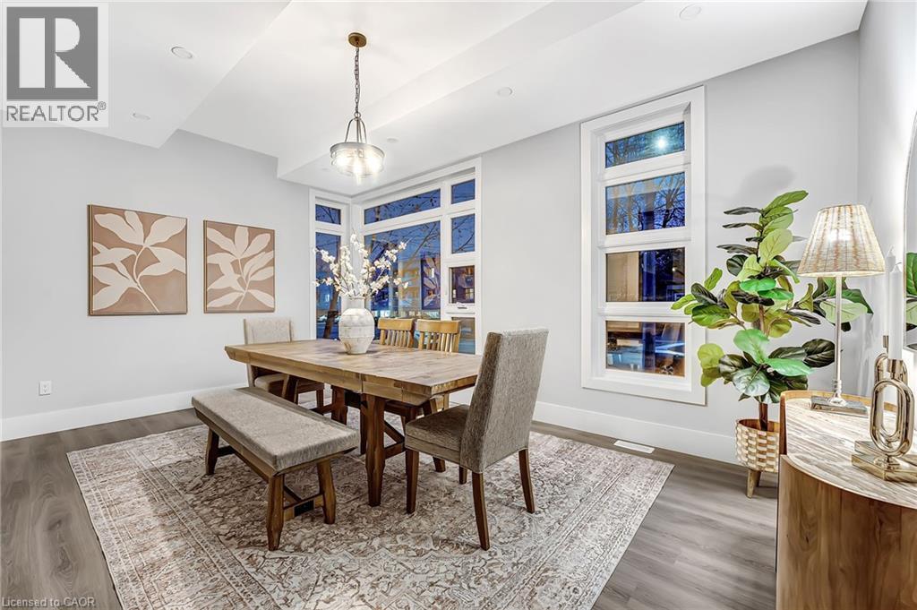 28 Norwich Street W, Guelph, ON - Indoor Photo Showing Dining Room