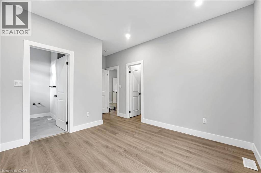 28 Norwich Street W, Guelph, ON - Indoor Photo Showing Other Room
