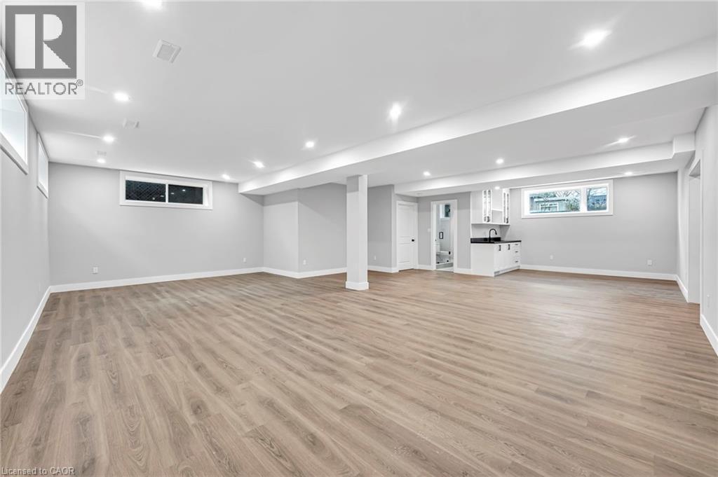 28 Norwich Street W, Guelph, ON - Indoor