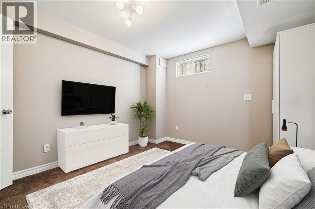 2428 Salcome Drive, Oakville, ON - Indoor Photo Showing Bedroom