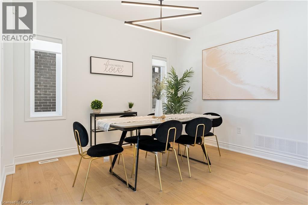 66 Cesar Place, Ancaster, ON - Indoor Photo Showing Dining Room
