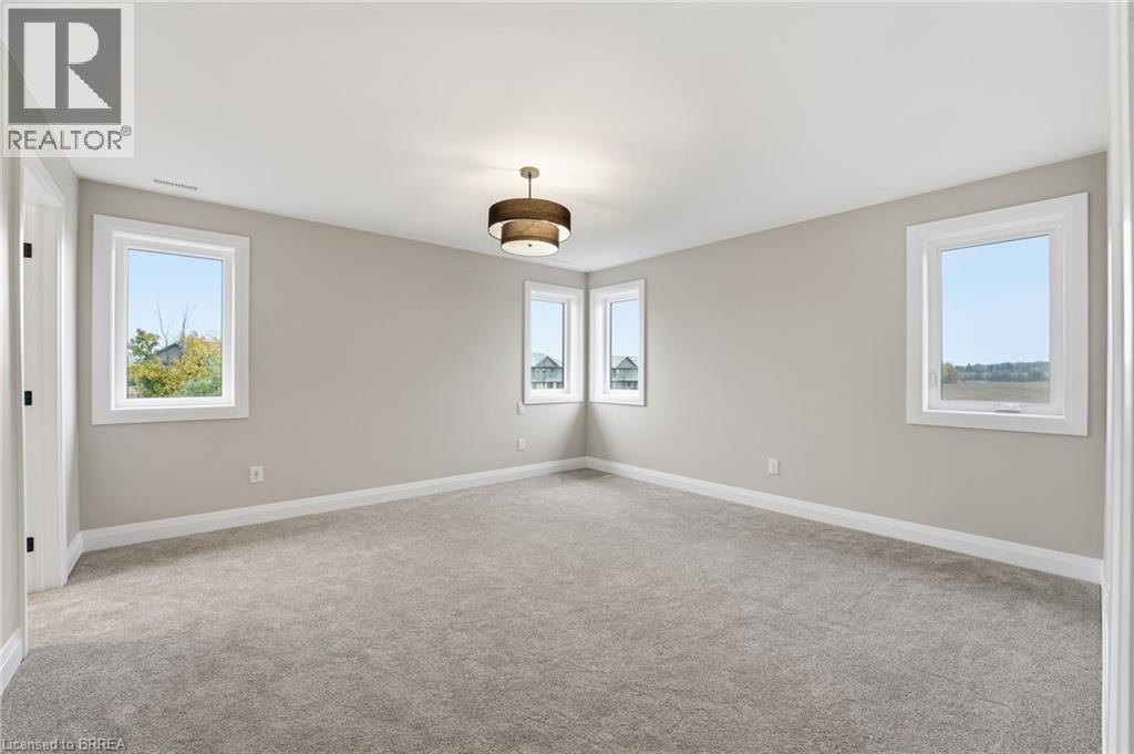 102 Oak Avenue, Paris, ON - Indoor Photo Showing Other Room