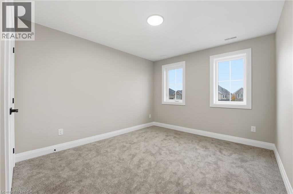 102 Oak Avenue, Paris, ON - Indoor Photo Showing Other Room