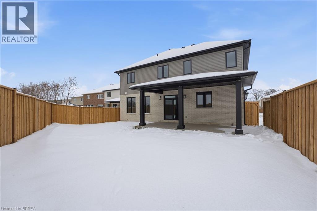 102 Oak Avenue, Paris, ON - Outdoor