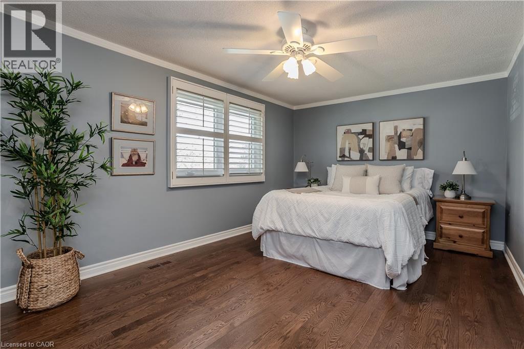 1858 Heather Hills Drive, Burlington, ON - Indoor Photo Showing Bedroom