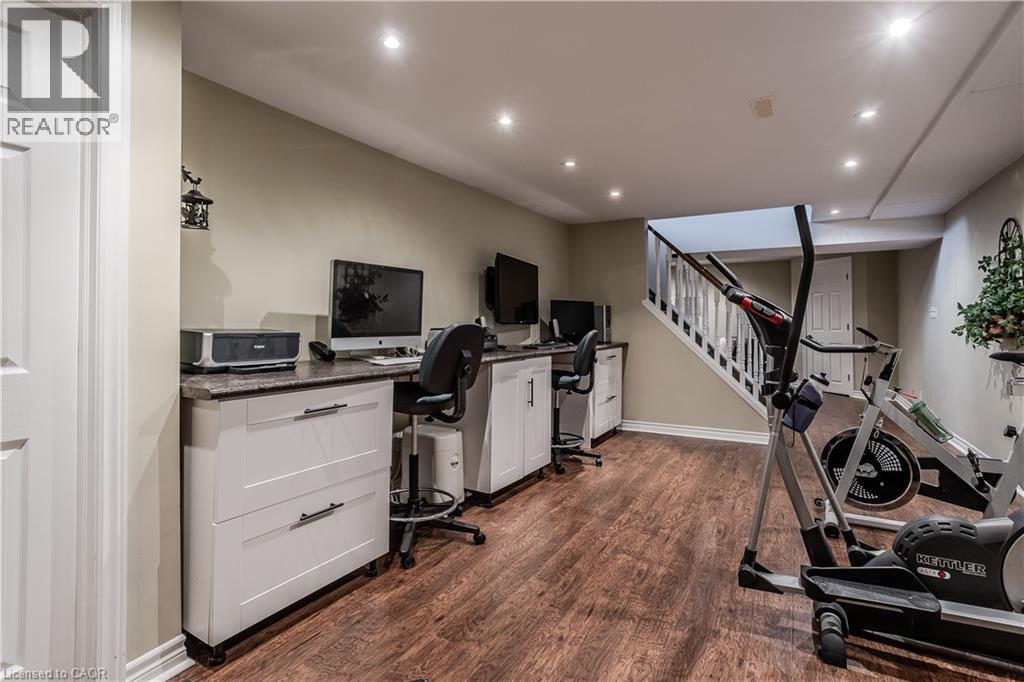 1858 Heather Hills Drive, Burlington, ON - Indoor