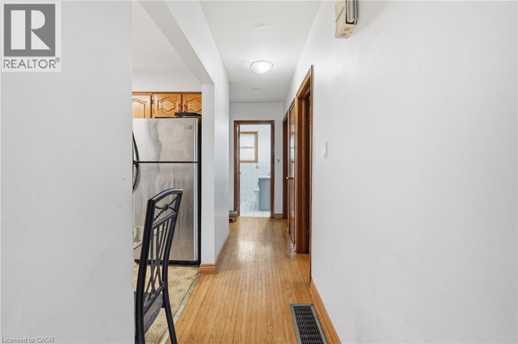 20 Nelligan Place, Hamilton, ON - Indoor