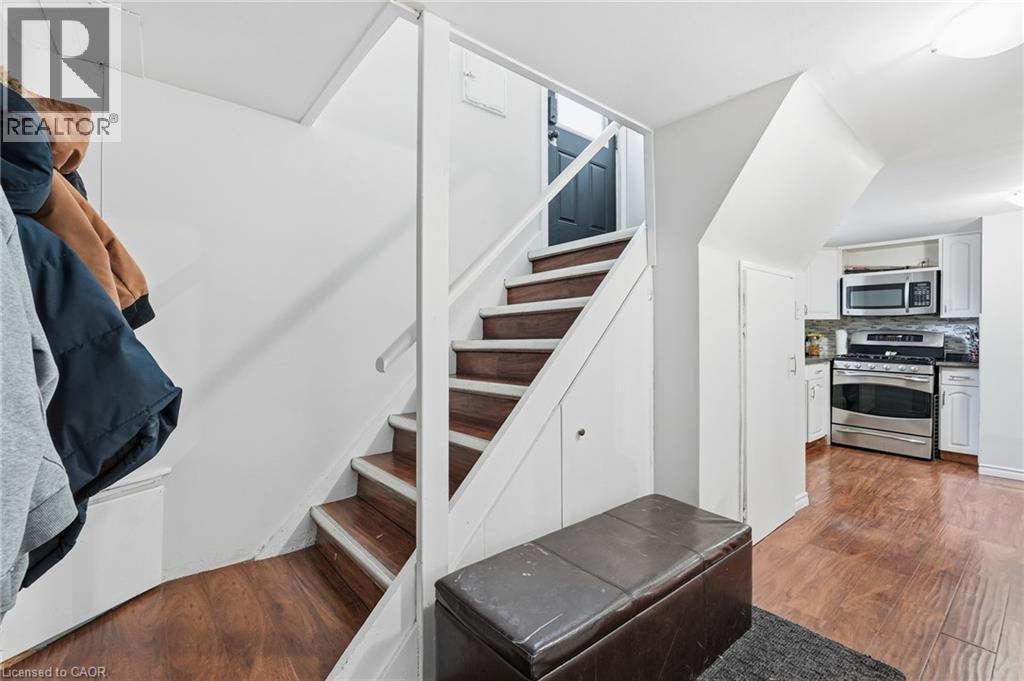 20 Nelligan Place, Hamilton, ON - Indoor