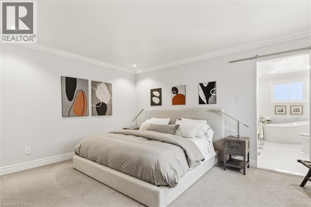1219 Hammond Street, Burlington, ON - Indoor Photo Showing Bedroom
