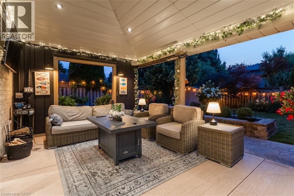 1219 Hammond Street, Burlington, ON - Outdoor With Deck Patio Veranda